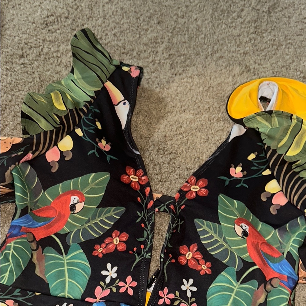 Tropical Print parrot Swimsuit with flirty ruffle Yellow straps xl - Picture 4 of 13